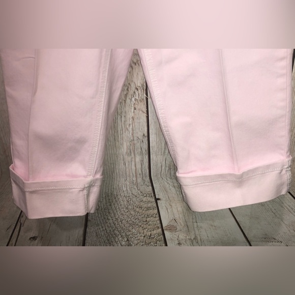Premiere DENIM Size 6 Petite By Christopher Banks Light Pink Cuffd Denim Capri. - Picture 4 of 8